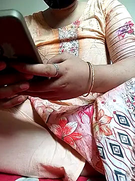 RaselKg online show from April 12, 2026, 4:05 am