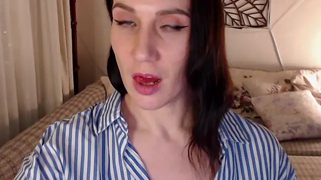 Snapshot of pepper_milf chatting on January 31, 2025, 4:17 pm pepper milf online show from January 31, 2025, 4:17 pm