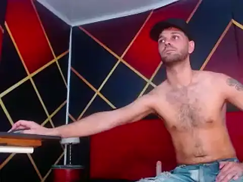 CindyandCarlo online show from February 17, 2025, 7:01 pm