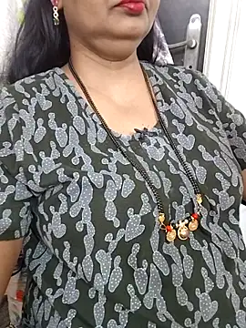 Deepthi Mysore online show from September 9, 2025, 4:38 pm