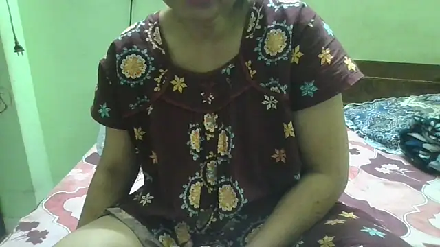 couplesuni online show from March 18, 2026, 7:55 am