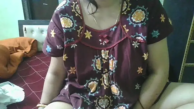 Snapshot of couplesuni chatting on October 4, 2025, 9:22 am couplesuni online show from October 4, 2025, 9:22 am