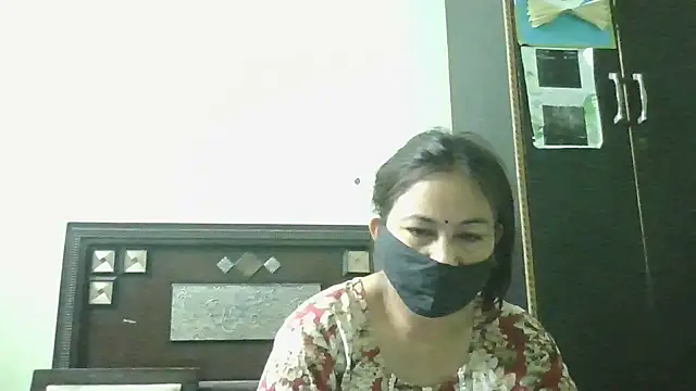 couplesuni online show from March 11, 2026, 3:55 am