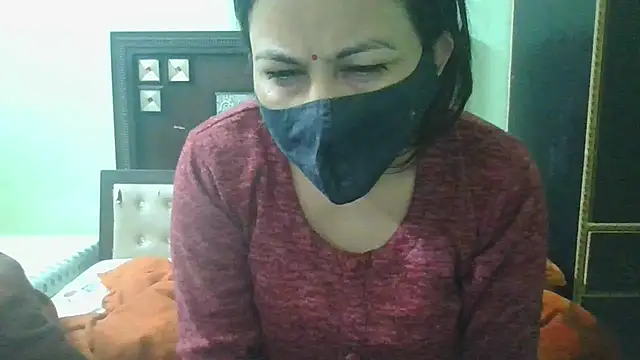couplesuni online show from February 27, 2025, 6:35 am