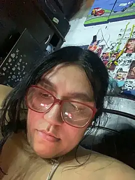 dafne19  online show from November 4, 2025, 5:11 am