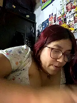 dafne19  online show from October 6, 2025, 4:46 am