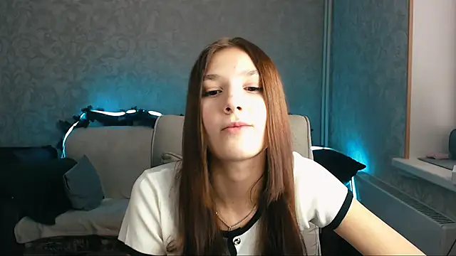 AnaHoney online show from February 2, 2025, 4:37 am