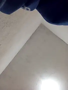 ambarlennoix online show from October 10, 2025, 6:25 am