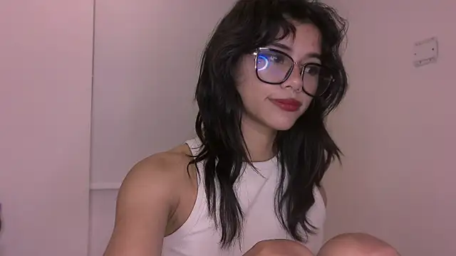 Snapshot of Lovely-allys chatting on October 2, 2025, 12:14 am Lovely-allys online show from October 2, 2025, 12:14 am