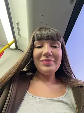 Sophie Avory online show from April 9, 2026, 5:08 pm