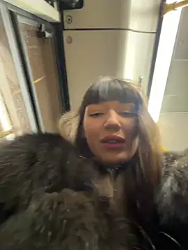 Sophie Avory online show from February 3, 2026, 4:45 pm