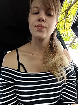 Snapshot of astiSWEET chatting on October 3, 2025, 7:54 am astiSWEET online show from October 3, 2025, 7:54 am