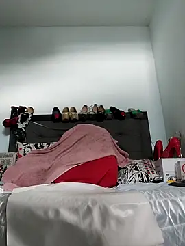 katysquirtdirty online show from September 17, 2025, 9:50 pm