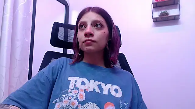 Snapshot of HORNET_ chatting on September 17, 2025, 5:31 am HORNET online show from September 17, 2025, 5:31 am