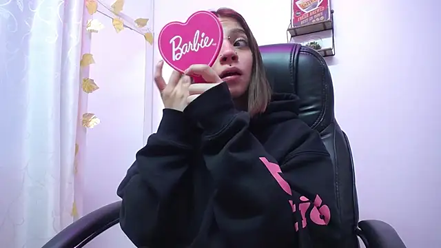 Snapshot of HORNET_ chatting on March 2, 2025, 4:36 pm HORNET online show from March 2, 2025, 4:36 pm