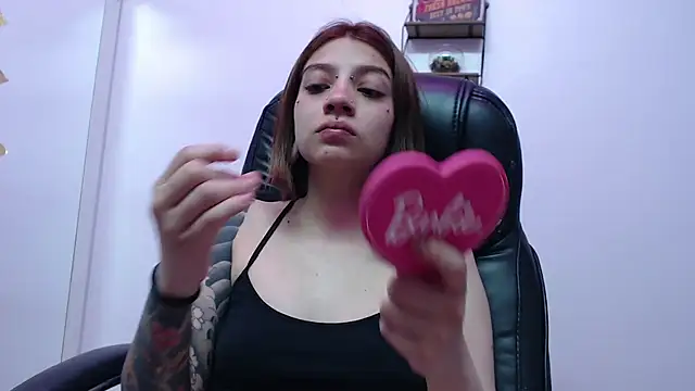 Snapshot of HORNET_ chatting on March 1, 2025, 5:52 am HORNET online show from March 1, 2025, 5:52 am