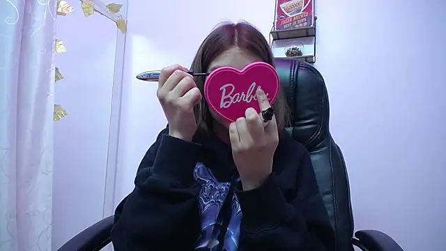 Snapshot of HORNET_ chatting on February 26, 2025, 6:40 am HORNET online show from February 26, 2025, 6:40 am