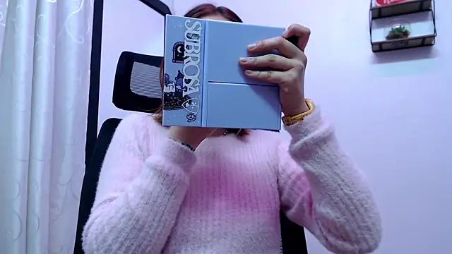 Snapshot of HORNET_ chatting on September 28, 2025, 8:38 pm HORNET online show from September 28, 2025, 8:38 pm