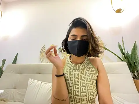 MaYaa  11 online show from February 11, 2025, 12:25 pm