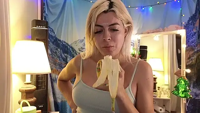 cunty tranny lydia online show from December 18, 2024, 3:37 am