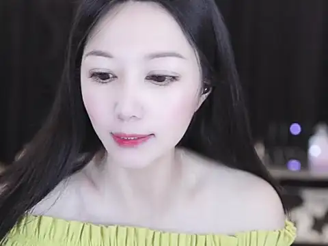 Nuyoah-77 online show from April 10, 2026, 5:58 am