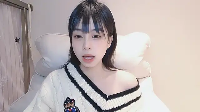 -Hottie online show from December 29, 2024, 3:56 pm