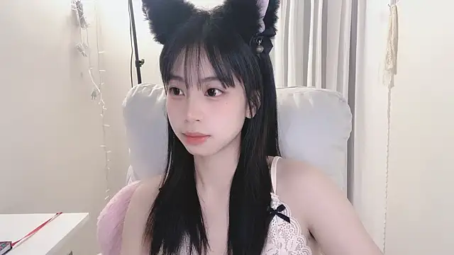 -Hottie online show from March 10, 2025, 4:03 pm