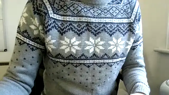 MarcusMaxx online show from December 17, 2025, 1:27 pm