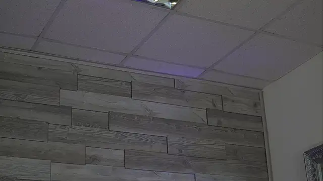 KeylaConner online show from November 28, 2025, 5:18 am