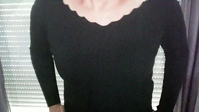 Raptor82 online show from September 22, 2025, 12:33 pm