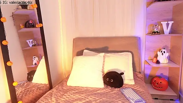 Snapshot of ValeriaCox chatting on October 21, 2025, 1:43 pm ValeriaCox online show from October 21, 2025, 1:43 pm