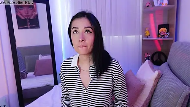 ValeriaCox online show from February 12, 2026, 2:06 pm