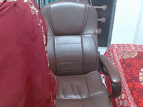 Snapshot of desi_mera chatting on September 20, 2025, 4:45 pm desi mera online show from September 20, 2025, 4:45 pm