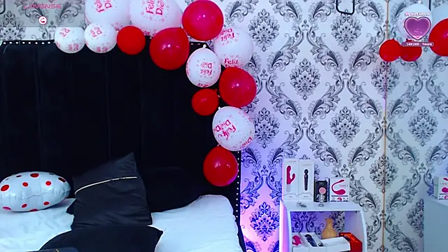 Snapshot of SaaraBrown chatting on February 11, 2025, 6:44 pm SaaraBrown online show from February 11, 2025, 6:44 pm