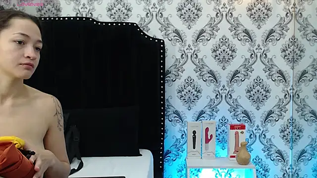 Snapshot of SaaraBrown chatting on February 20, 2025, 12:25 pm SaaraBrown online show from February 20, 2025, 12:25 pm