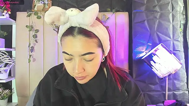 Mia Rinn online show from January 16, 2026, 2:10 pm