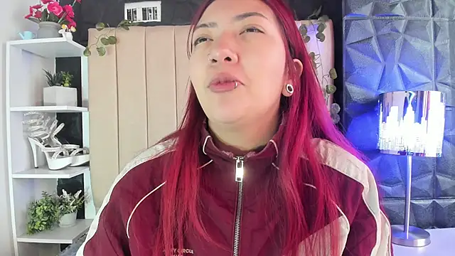 Mia Rinn online show from February 15, 2026, 12:48 pm