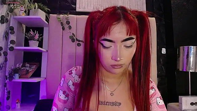Mia Rinn online show from January 21, 2025, 4:37 pm