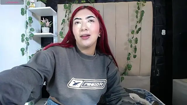 Mia Rinn online show from February 5, 2025, 1:11 pm