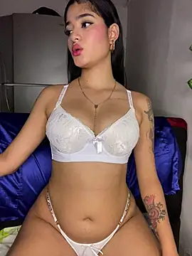 Snapshot of charlotte_9999 chatting on January 24, 2025, 1:45 am charlotte 9999 online show from January 24, 2025, 1:45 am