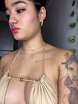 Snapshot of charlotte_9999 chatting on January 5, 2025, 11:12 pm charlotte 9999 online show from January 5, 2025, 11:12 pm