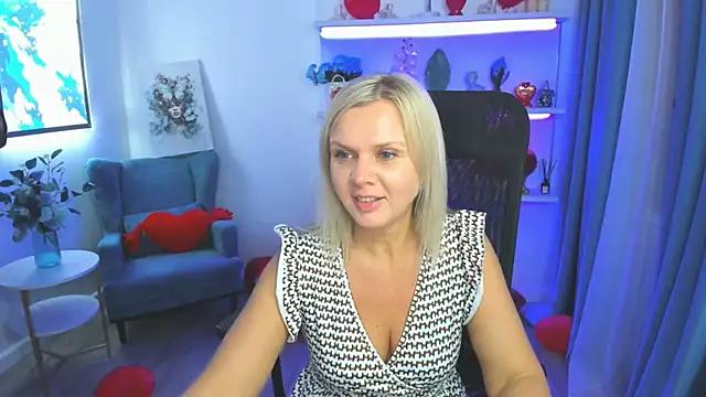 AgathaKlouin online show from February 15, 2026, 3:07 am