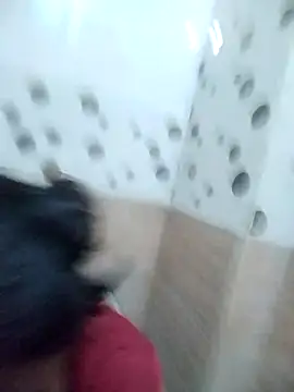 Snapshot of Hotty-Divya chatting on September 18, 2025, 1:19 am Hotty-Divya online show from September 18, 2025, 1:19 am