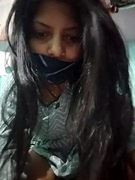 Hotty-Divya online show from April 3, 2026, 3:02 am