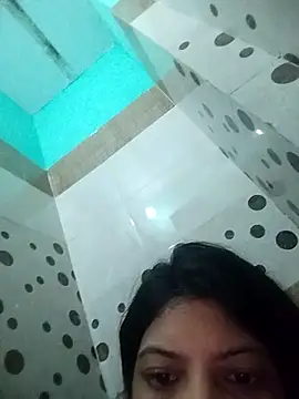 Hotty-Divya online show from October 22, 2025, 2:11 am