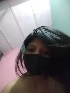 Hotty-Divya online show from May 25, 2026, 3:06 am