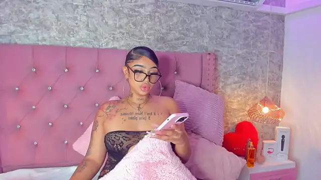 Mia Jansen online show from February 6, 2026, 2:13 pm