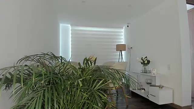 Ori valentina online show from June 16, 2026, 9:37 pm