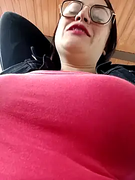 Lesly 10- online show from March 18, 2025, 8:26 pm