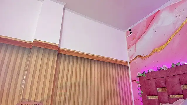 Snapshot of melody_paris chatting on September 22, 2025, 10:54 am melody paris online show from September 22, 2025, 10:54 am